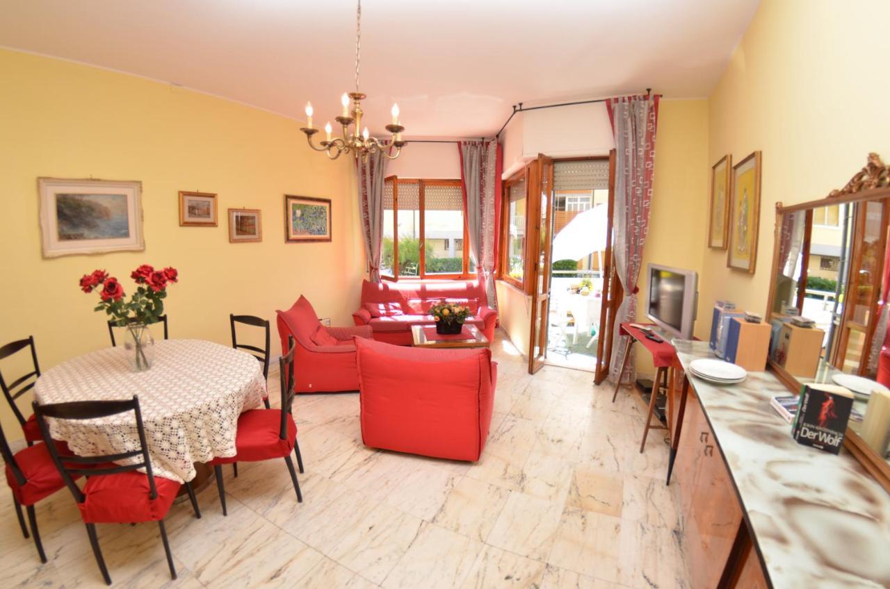 Carnevale Apartment Viareggio Ngoại thất bức ảnh